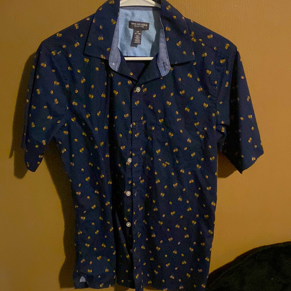 VAN HEUSEN Pineapple Button Up Shirt